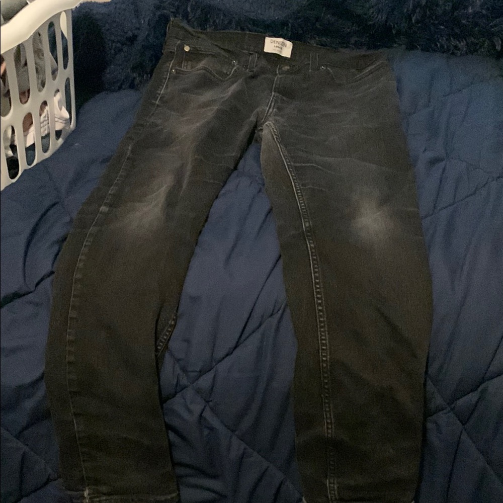 Levi's Black Relaxed Jeans with Distressed Details